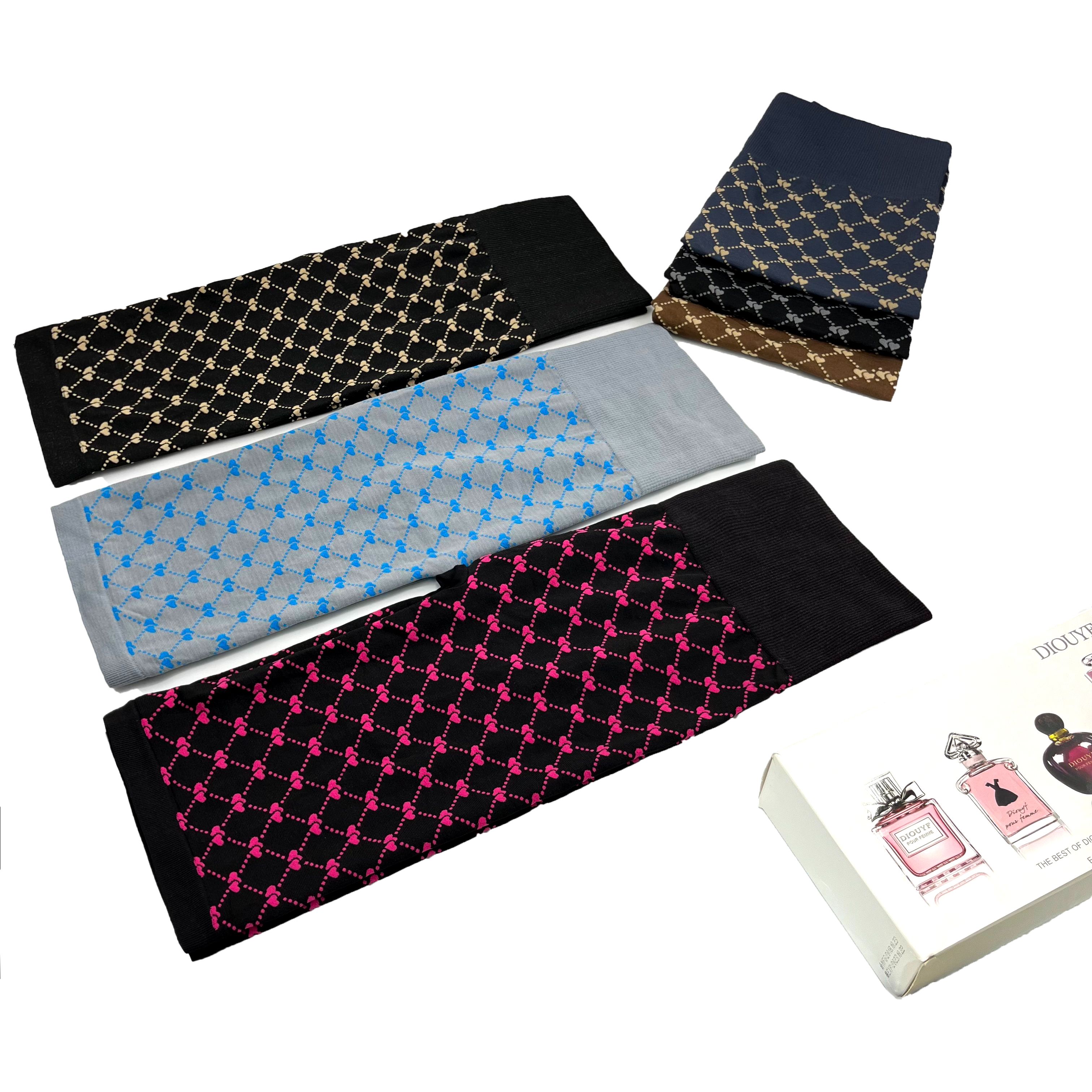 European And American Style High-Waisted Belly And Hip Lifting Love Pattern Fitness Breathable And Quick-Drying Sports Leggings