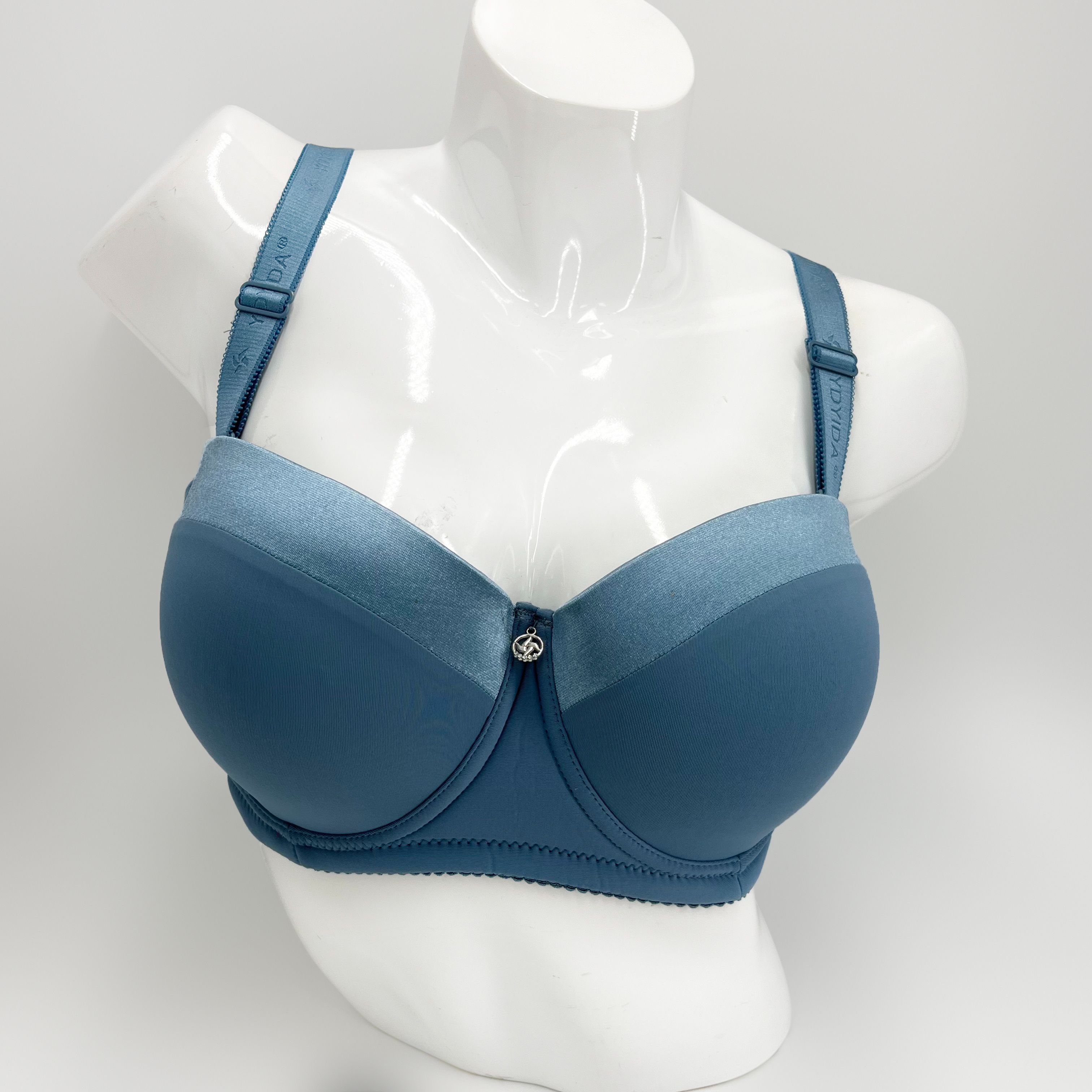 Fashionable and Minimalist big Cup Size Satin Solid Color Bra  Soft Breathable Brassiere push up bra for lady