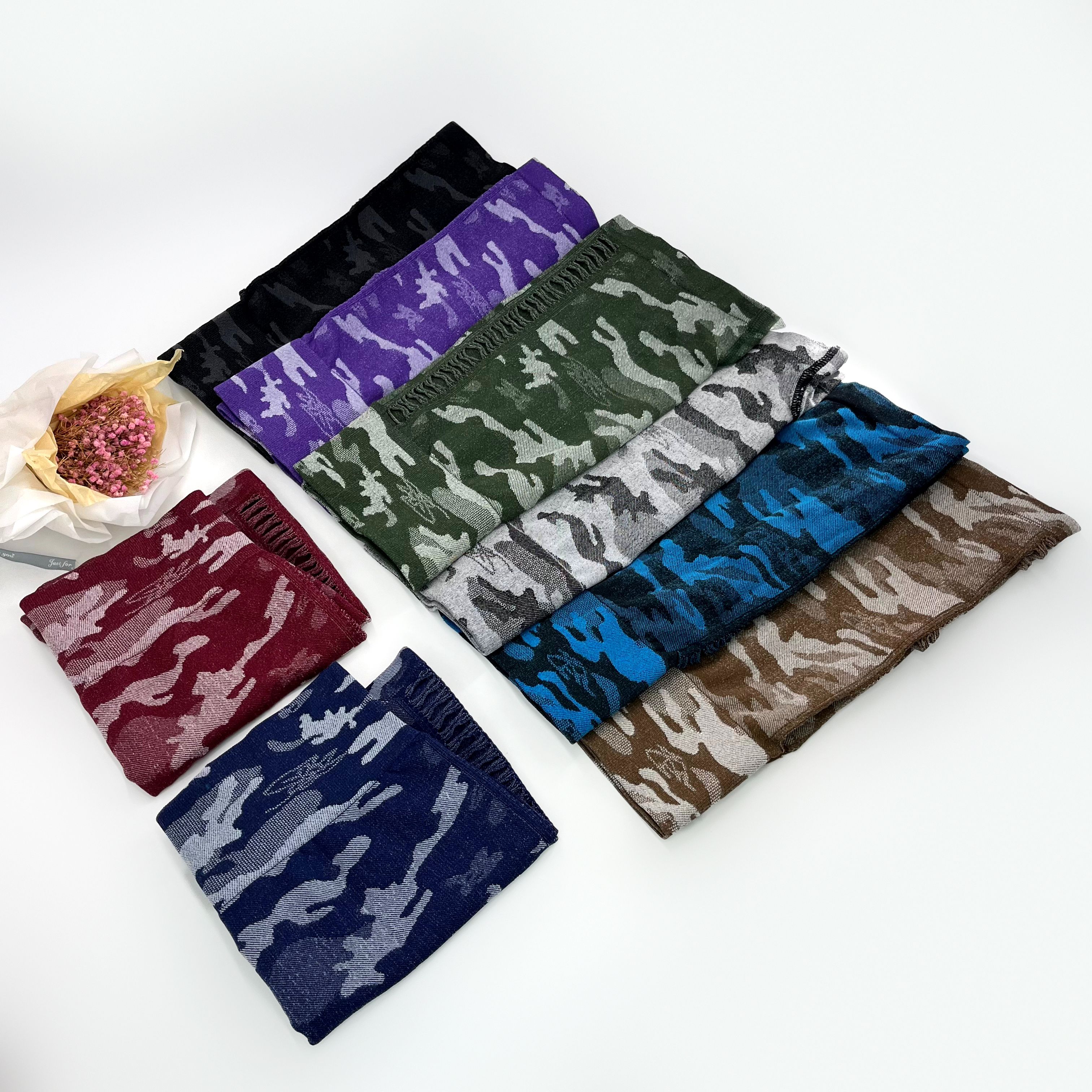 Camouflage Pattern Yoga Pants Breathable and Comfortable Fitness Leggings Workout Shorts