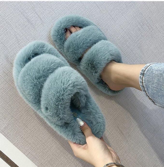 New Women Indoor  and outdoor Slippers Warm Plush Home Slipper Anti Slip Autumn Winter Shoes House Floor Soft Slient Slides for house sandals