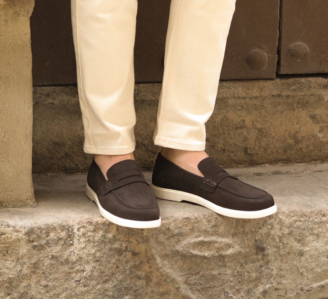 CLEARANCE SALE !!! SALE !!! Suede leather sneaker, smart casual ,Pure genuine Men cow leather oxfords groom shoes genuine leather official or casual can be worn with suits or casually for any occasion