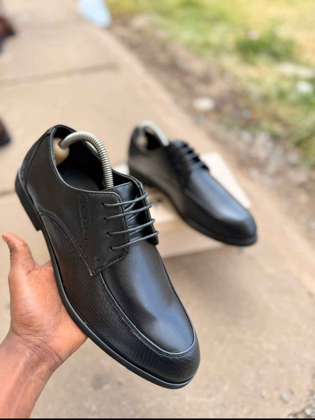 CLEARANCE SALE !!!Leather Pure genuine Men cow leather oxfords groom shoes genuine leather official or casual can be worn with suits or casually for any occasion