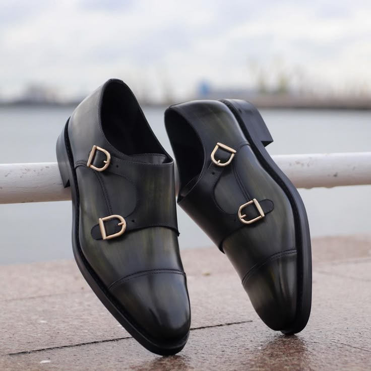 CLEARANCE SALE !!!Leather Pure genuine leather Men cow leather oxfords groom shoes genuine leather official or casual can be worn with suits or casually for any occasion