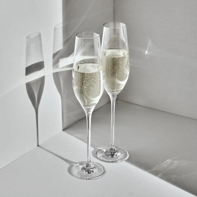 Classic Champagne Glasses Set of 6, 6oz Glass Champagne Flutes, Stemmed Champagne Flutes, Sparkling Wine Glass for Party, Wedding and Home - Clear