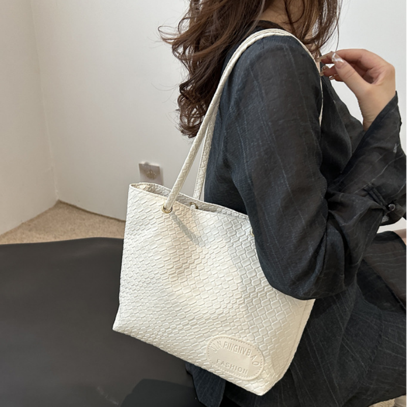 Knitted armpit bag women's bag new fashionable tote bag lazy texture shoulder bag crossbody bag