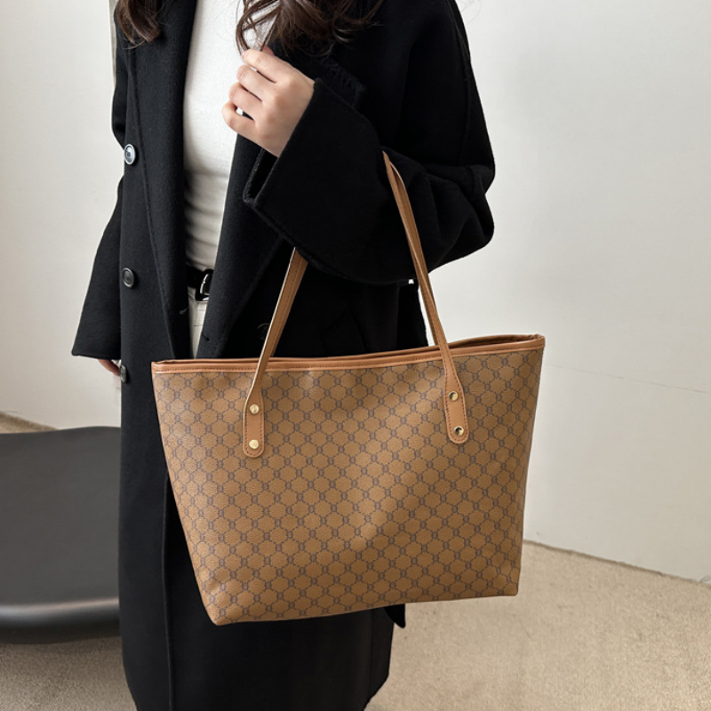 Advanced texture bag, women's new two-piece set, large capacity tote bag, stylish versatile crossbody shoulder bag