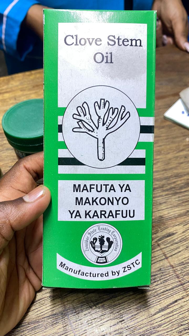 Clove 100% Pure Clove Stem Essential Oil Clove Stem Oil Mafuta ya Makonyo ya Karafuu 100ml