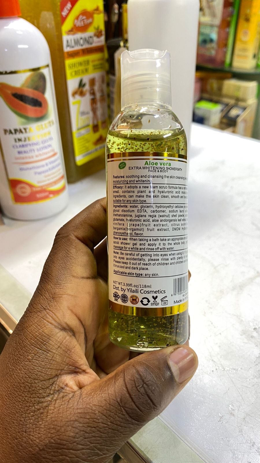 LANSYADE Aloe vera Extra Whitening Shower Bath Face and Body scrub BODY WASH SHOWER GEL Natural Whitening & Exfoliation Eliminates wrinkles and dead skin Whitening Soap 118ml