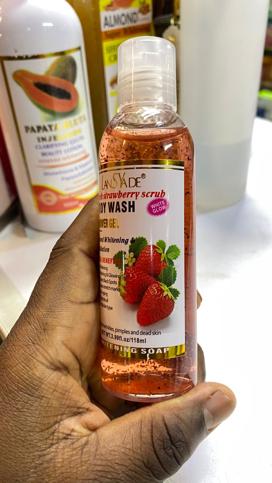 LANSYADE FRESH STRAWBERRY AND PEACH SCRUB BODY WASH SHOWER GEL NATURAL WHITENING EXFOLIATION 118ML