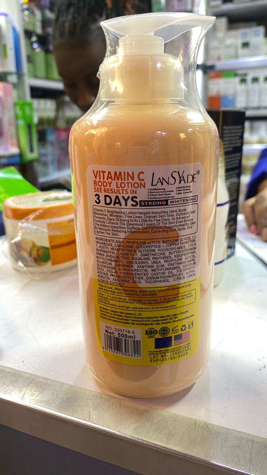 LansYade Vitamin C body lotion lightening brightening whitening acne marks removal wrinkles fine lines dark spots remover moisturiser results in 3 days 500ml