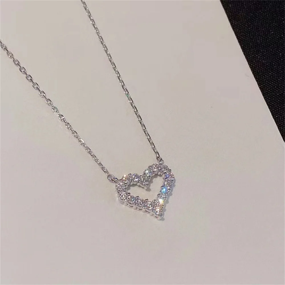 Kpop Crystal Hollow Love Pendant Necklace Romantic Zircon Simple Necklace For Women Trendy Jewelry Accessories