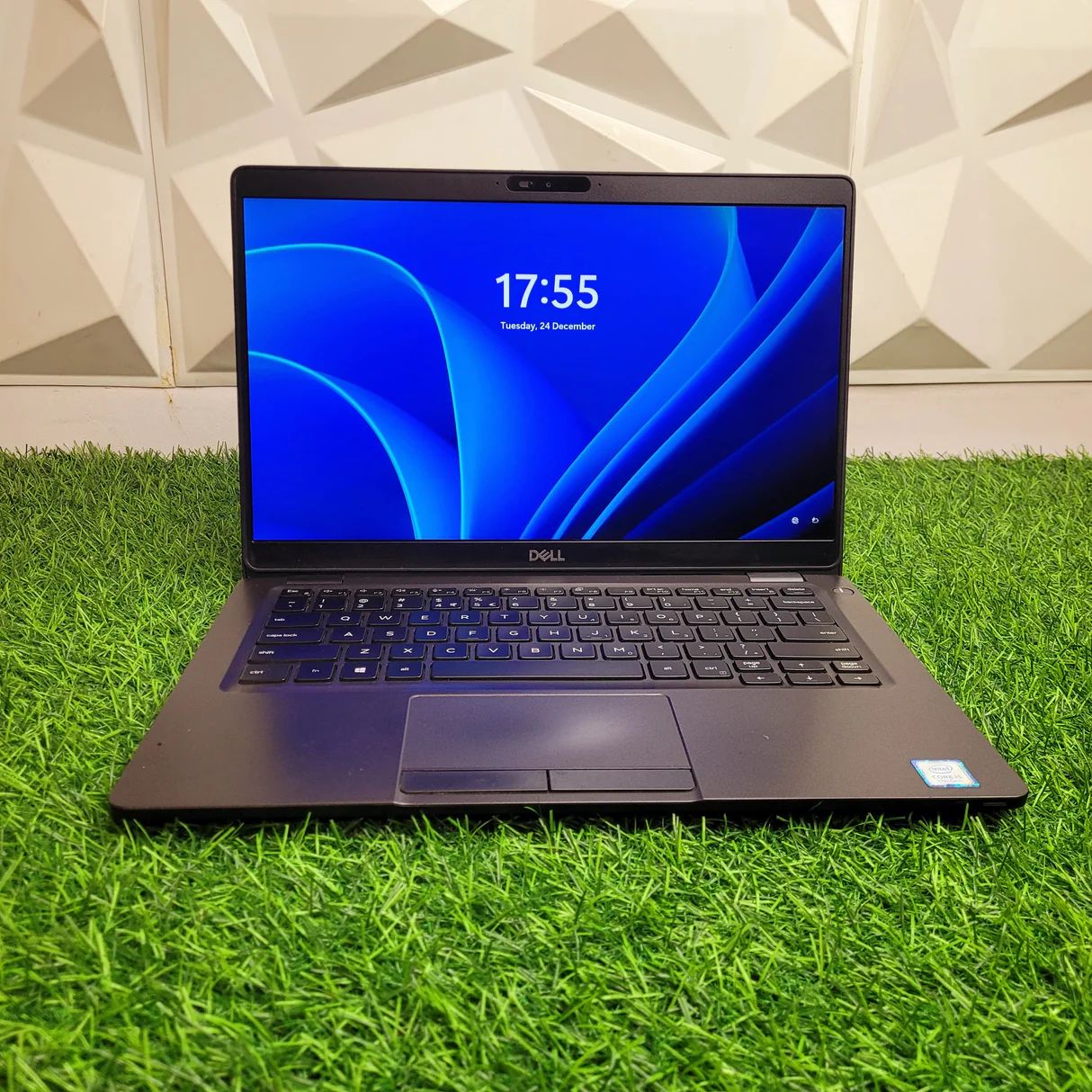 Dell Latitude 5300 Refurbished Laptop i5+8GB+256GB+Free Bag SSD 8th Gen 13.3" HD Display Bluetooth Webcam Student professional laptop
