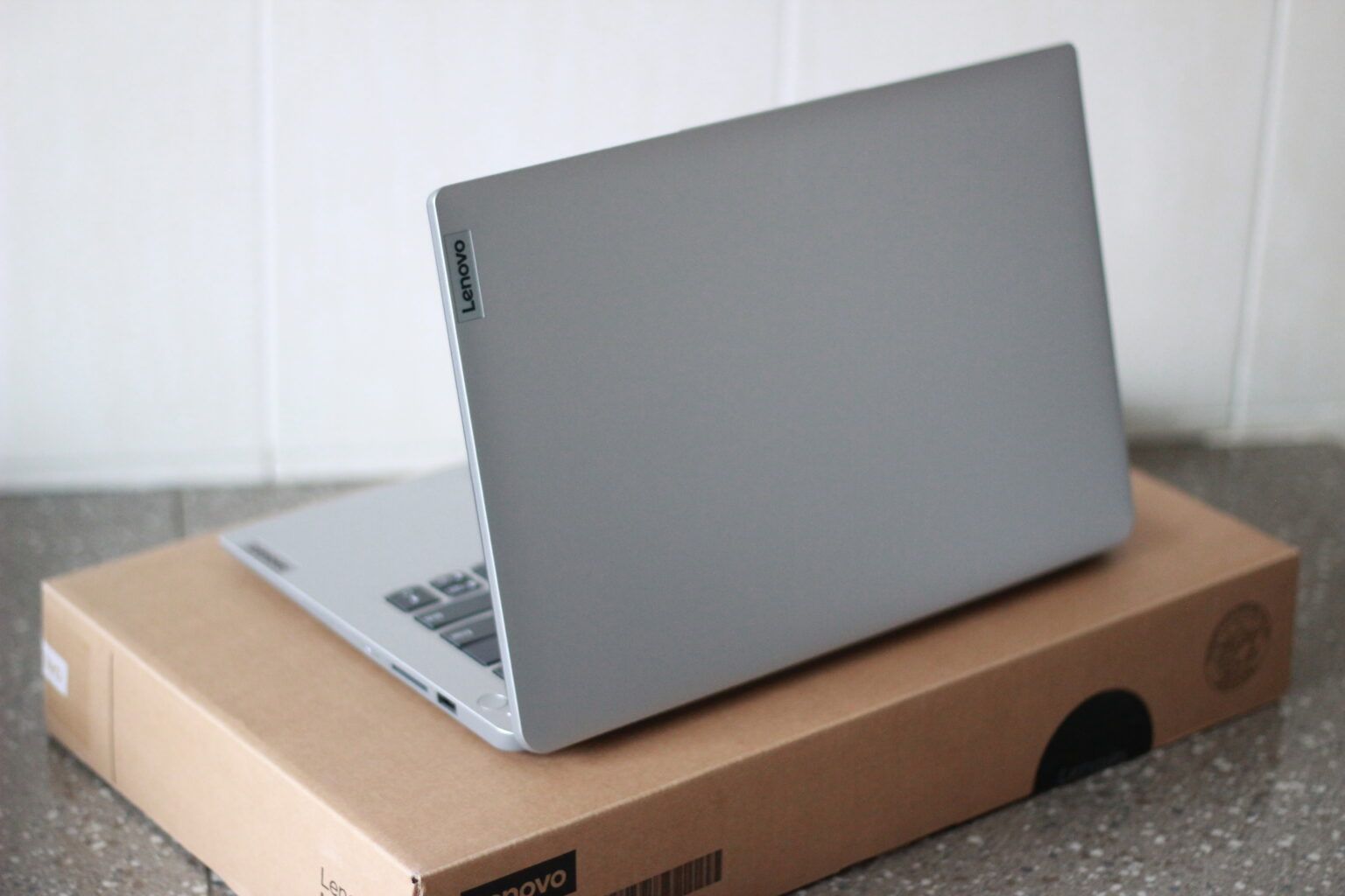 Brand New Lenovo Ideapad 1 15IJL7 8GB+256GB SSD+15.6" Intel Celeron N4500 WLAN+Bluetooth WiFi 6 802.11ax Webcam Stereo Speakers One Year Warranty 15.6 Inch Screen Student Professional Ne