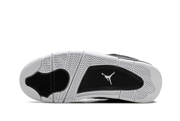 SPECIAL LIMITED OFFER ONLY AT ELFANCY STORE!!!] 1 Pair of Brand New High-Quality, Durable & Comfortable J4 Retro Fearpack Sneakers For Boys & Men at Affordable Price