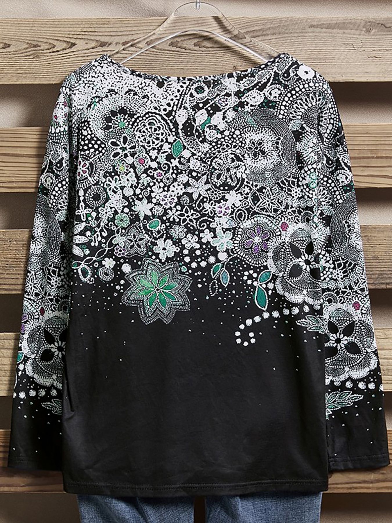 Plus Size Polyester Blouse With Floral Print, Relaxed Fit, Machine Washable, Round Neckline, All-Season Wear