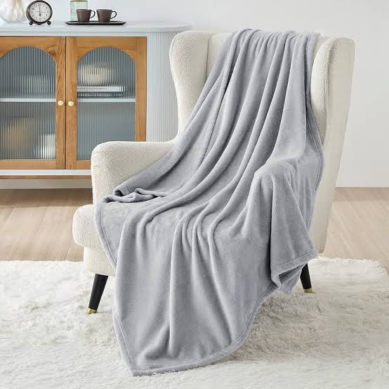 Plain fleece blanket