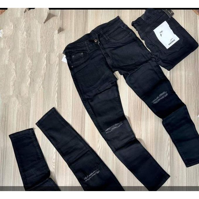 Fashion New Arrival High-Quality Cotton Original Non-Fading Rugged One-Cut Jeans for Men - Total Black, Sizes 30-38 | Stretchable and Breathable Design for Ultimate Comfort and Easy Movement"