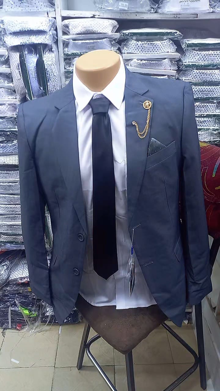 Men’s Fashion Slim Fit  2 piece Suit with free Shirt  – Premium Formal Wear Made in Turkey – Stylish Blazer and Trousers Set for Business, Weddings, and Special Occasions