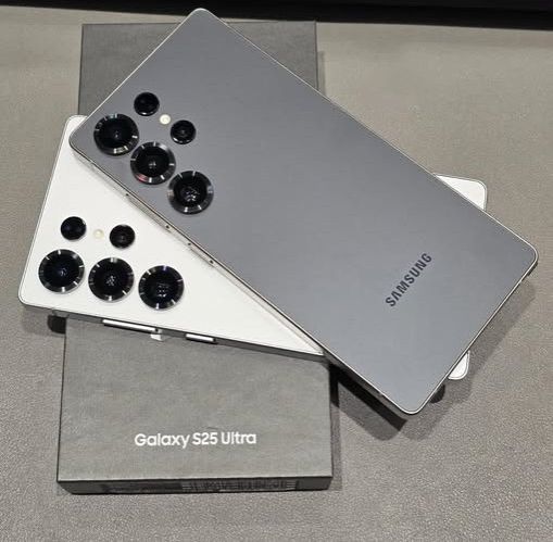 New Arrival Samsung Galaxy S25 Ultra 5G 512GB + 12GB 6.9" 120Hz Dynamic LTPO AMOLED 2X Display 200MP Quad Camera Android 15 Snapdragon 8 Elite 45W 5000mAh IP68 AI Smart Phone