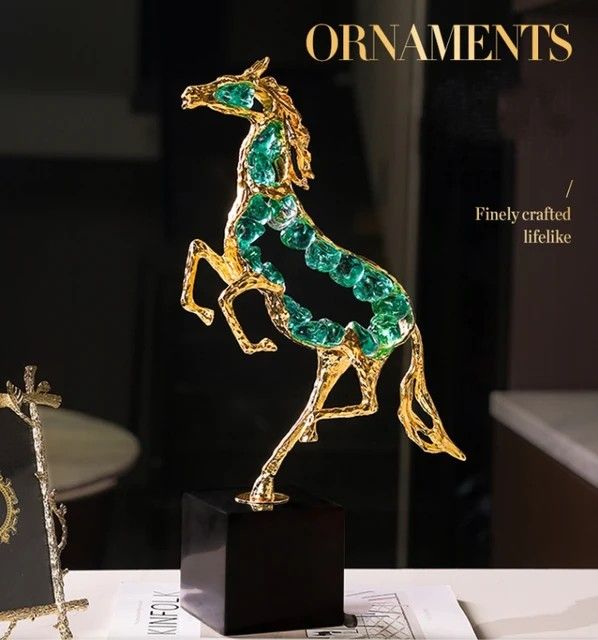 Luxury Modern Crystal Horse Statue – Marble Base Metal Glass Horse Sculpture, Handicraft Ornament for Home, Office, Bar & Desktop Decor, Collection Gift