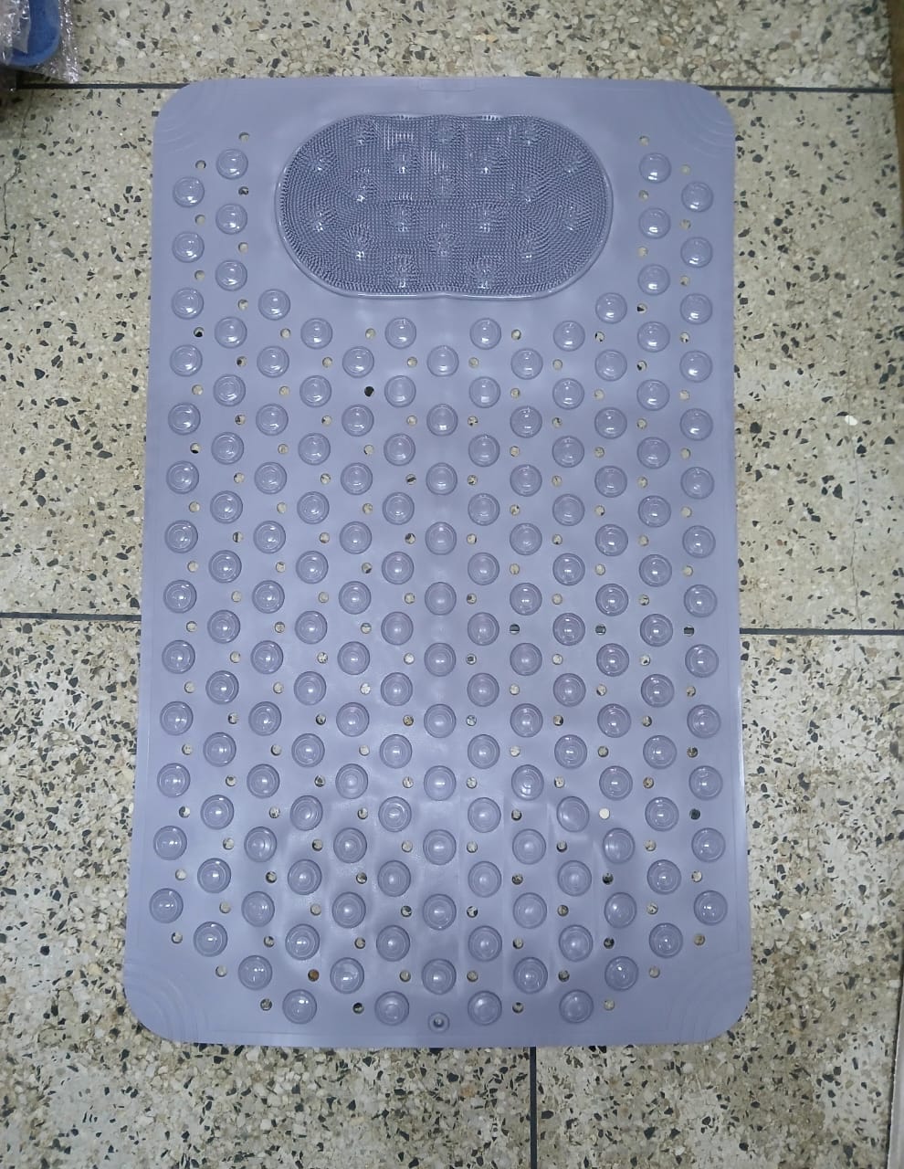 Anti-Slip Bathroom Mat Size 38x70cm – Non-Slip Absorbent Shower Mat with Rubber Underside for Bathroom Floor, Sink Area and Tub Safety at Home