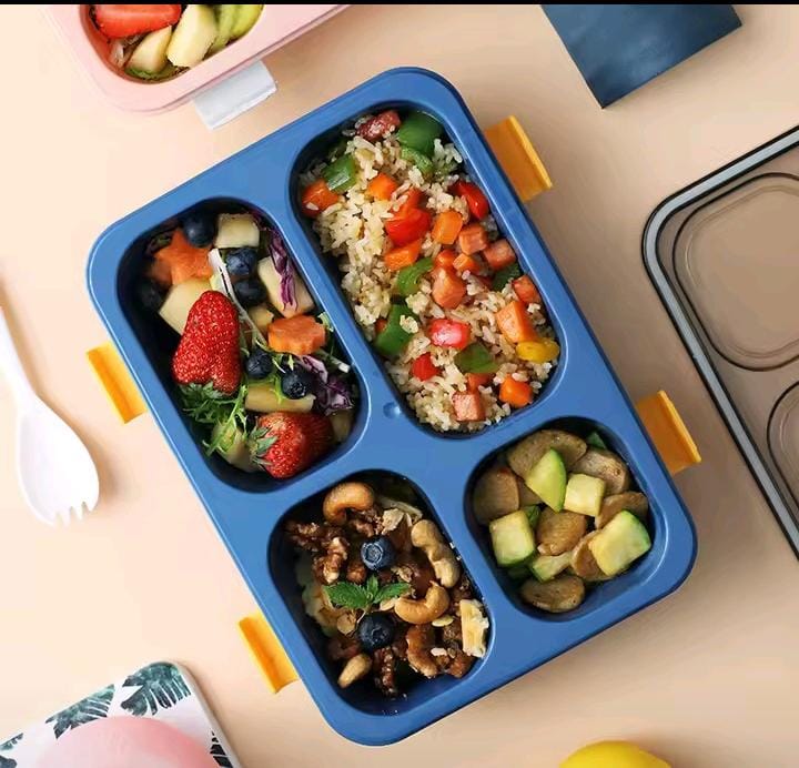 BPA Free 3 Grid Portable Kitchen Snack Box – 850ml Divided Lunch Container for Snacks, Fruits and Meals at Home, Work or School