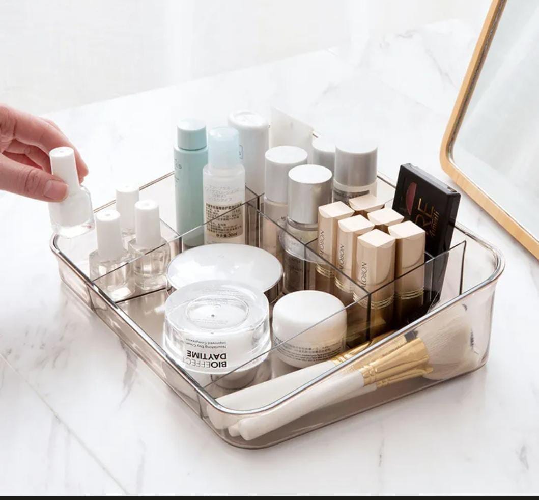 High Quality Acrylic Home Makeup and Cosmetic Tray Organizer – Clear Storage Tray for Vanity, Bathroom or Bedroom Beauty Product Organization