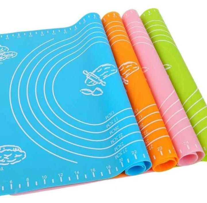 High-Quality Silicone Kitchen Kneading Mat, Non-Stick Reusable Dough Rolling Mat for Baking, Pastry, Chapati and Pizza Preparation, Durable Kitchen Work Surface