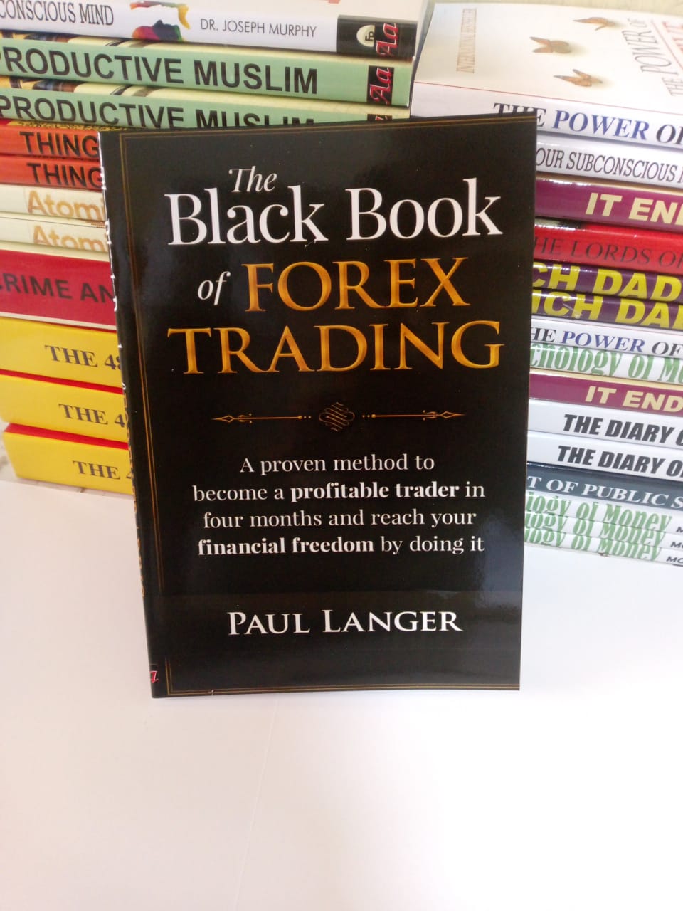 The Black Book of Forex Trading" Book By Paul Langer