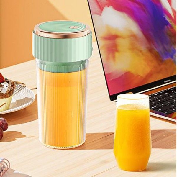 Household Multi-Functional Small Juicer Portable Multi-Functional Usb Charging Fruit Electric Juice Stirring Cup  Juicers