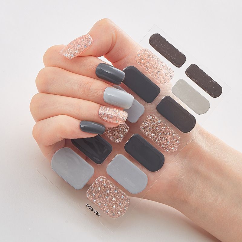 2pcs Can not be hard under UV light Nail Stickers Gradient Color Nail Stickers Simple Blooming Waterproof Nail Stickers
