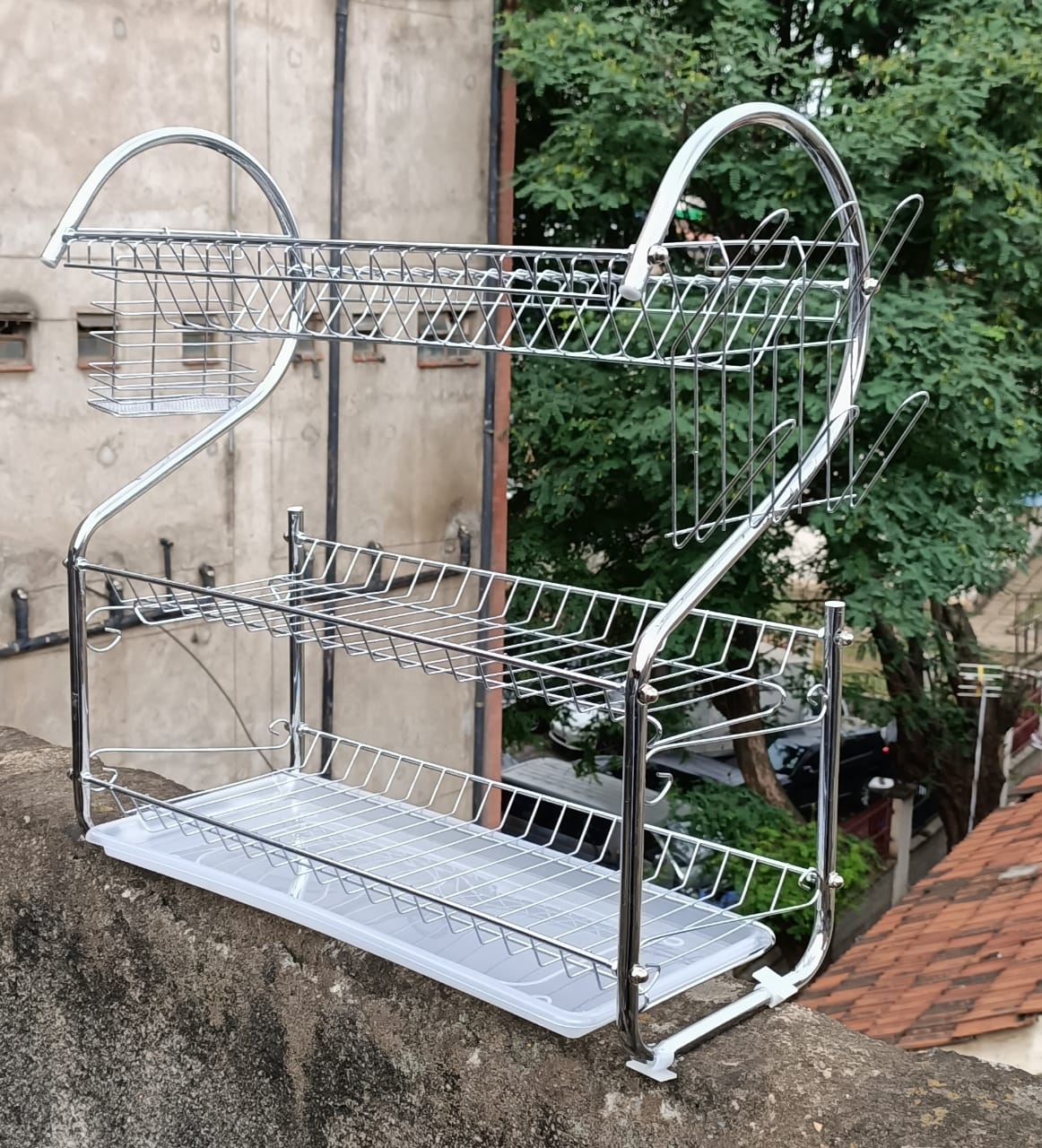 DISH RACK. 3 layer stainless dishrack. Heavy duty rust resistant coated body, Easy to clean, Easy to assemble, 3 layers dish drainer, Made of chrome plated steel construction