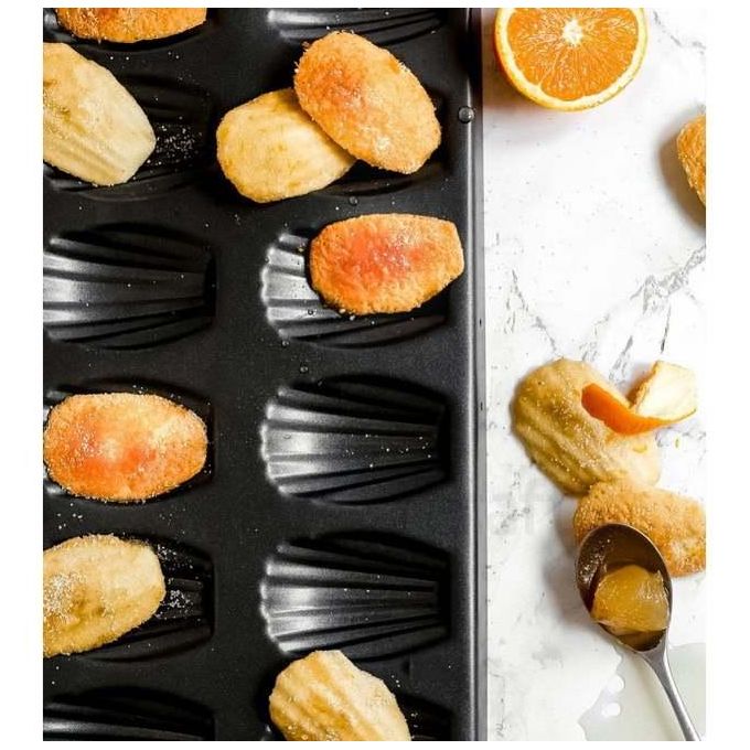 12 slots nonstick Cookie madeleines baking tin