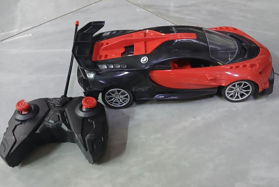 [ GRAB IT AT LOW PRICE+ ADDED OFFERS 🤩🤩✨ !!! ]   1Pc Brand New Remote Control Speed Racing Car Toy For Kids.. Glides well on smooth surface both indoor & outdoor