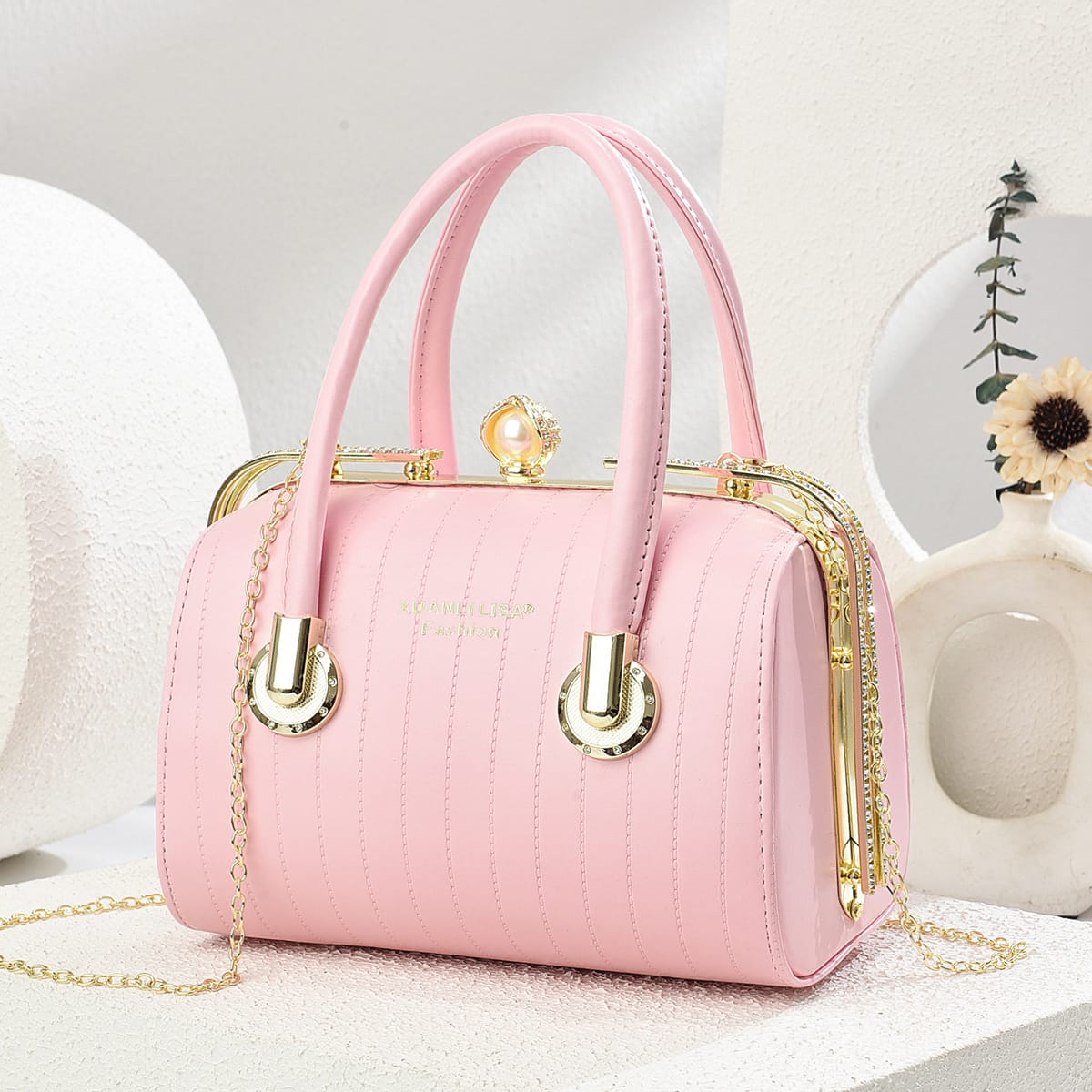 [🔥SPECIAL LIMITED OFFER🔥 🥑🌽ONLY AT KILIMALL !!! ] 1Pc Brand New High Quality Stylish and Luxurious Comfortable Ladies Handbag ..Designed With Durability and Functionality ✔👌