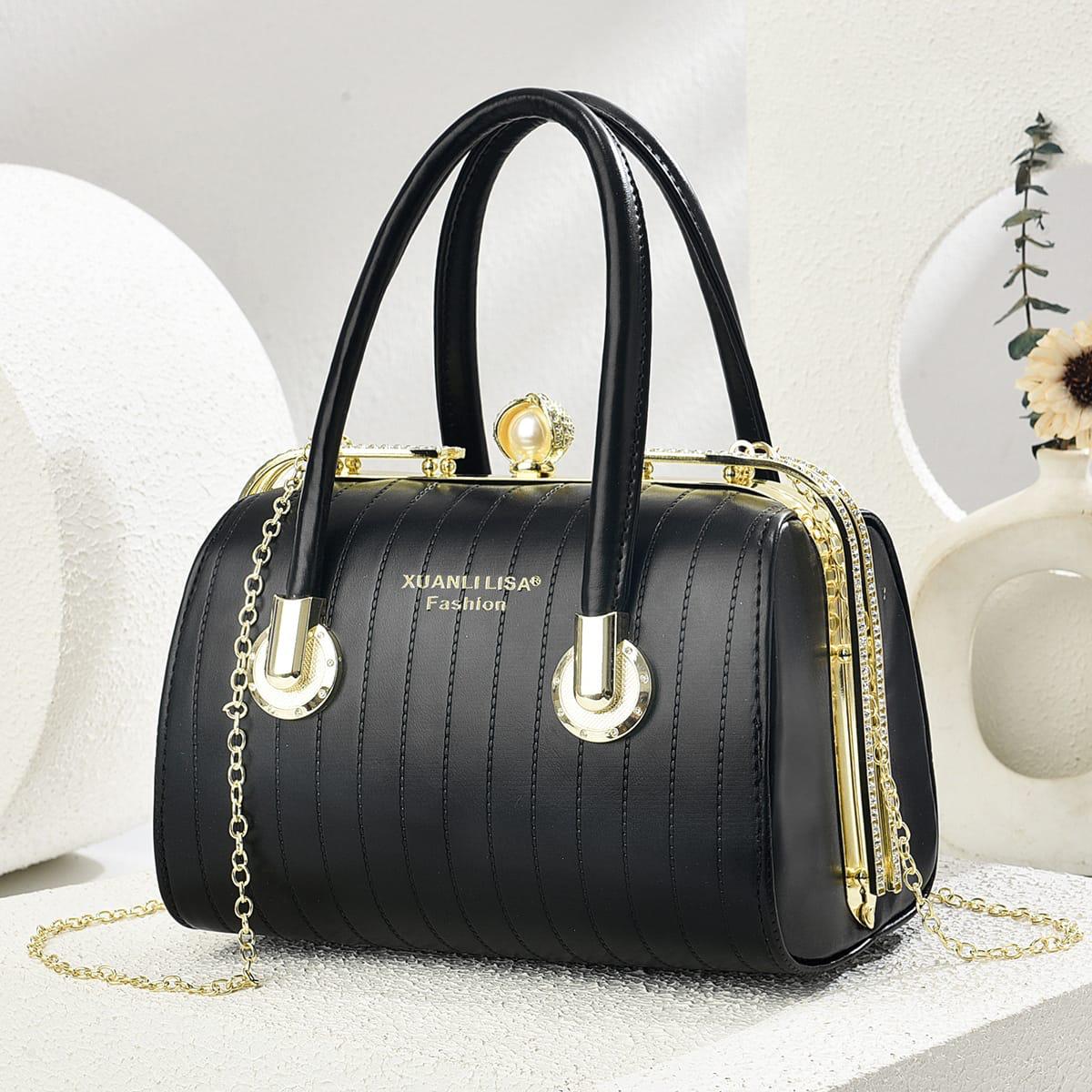 [ ❤EMBRACE THE LATEST TREND 🤩🤩✨ !!! ]  1Pc Brand New High Quality Stylish and Luxurious Comfortable Ladies Handbag ..Designed With Durability and Functionality ✔👌