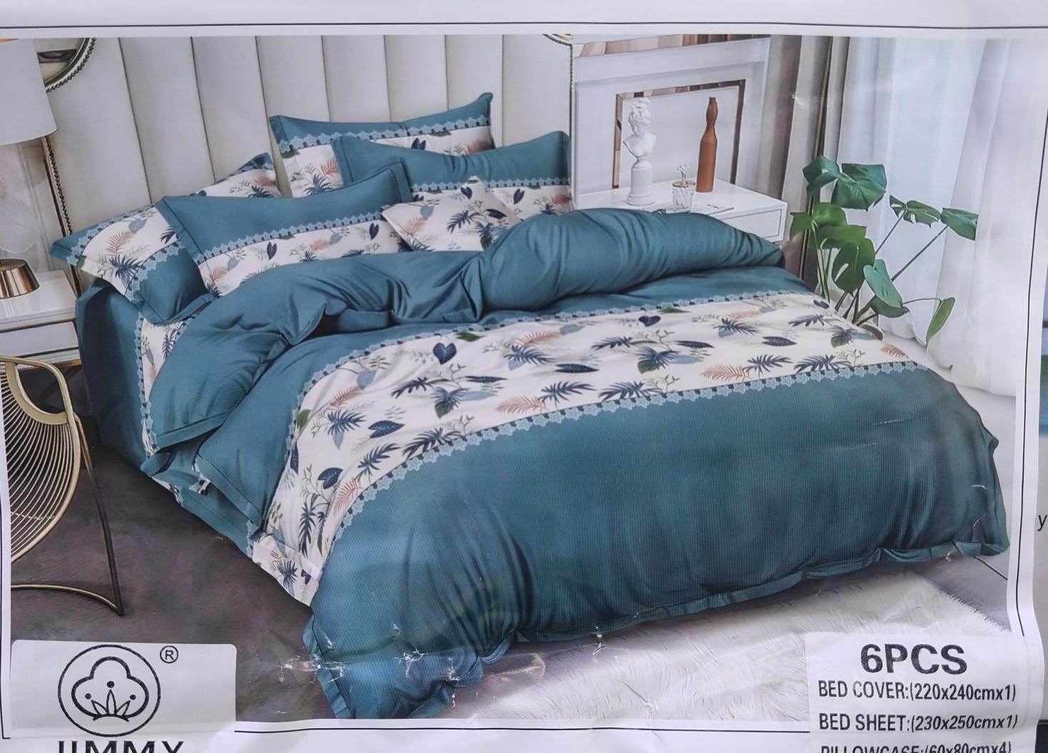 🍒MEGA SALE🍒🕳DONT MISS OUT🥑 6PcS Size [ 6 X 6 fts ] Brand new Luxurious & Stylish Duvet Cover ,One sheet  & Four pillowcases .Designed With Durability and Functionality✨
