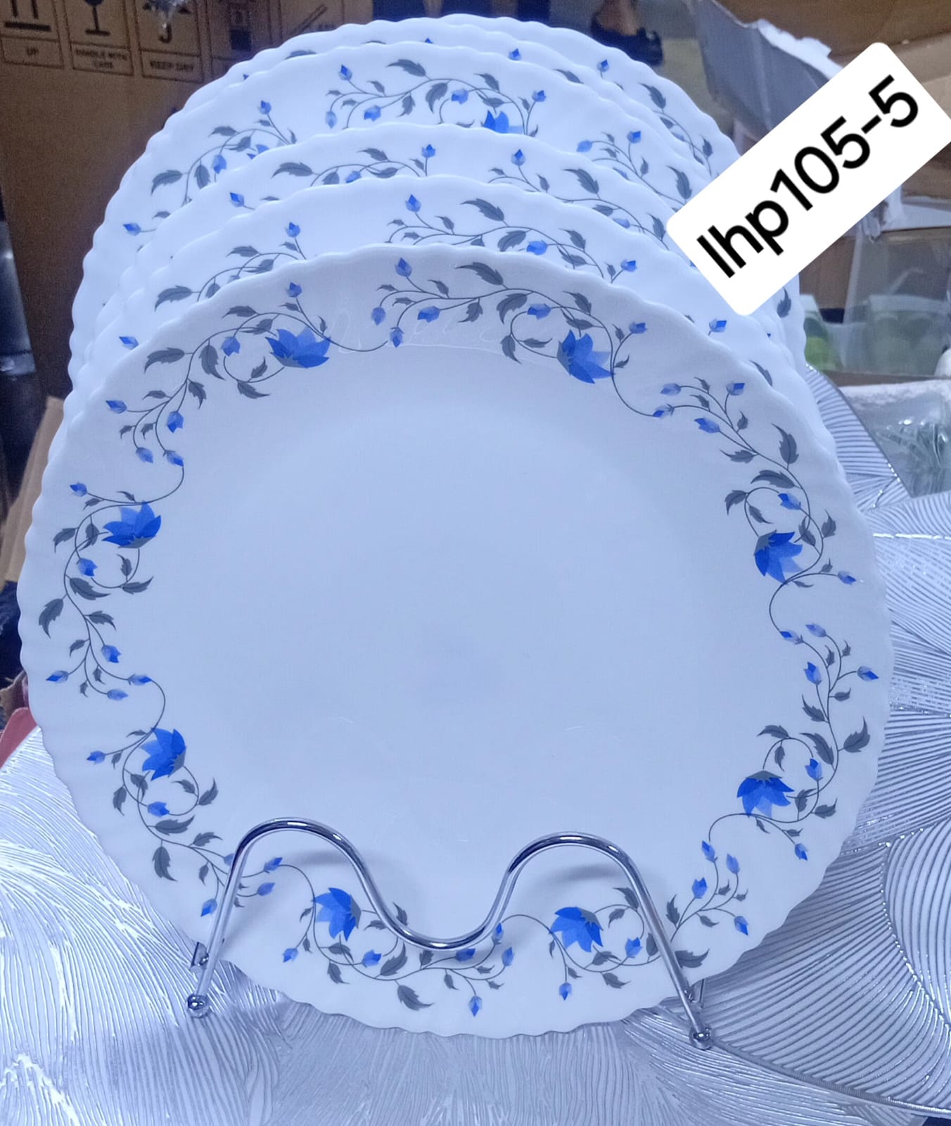 🔔 ALERT OFFER 🔔 – LHP105-5 10.5″ Porcelain Plate Set of 6, Microwave & Dishwasher Safe, Modern Design, High Quality