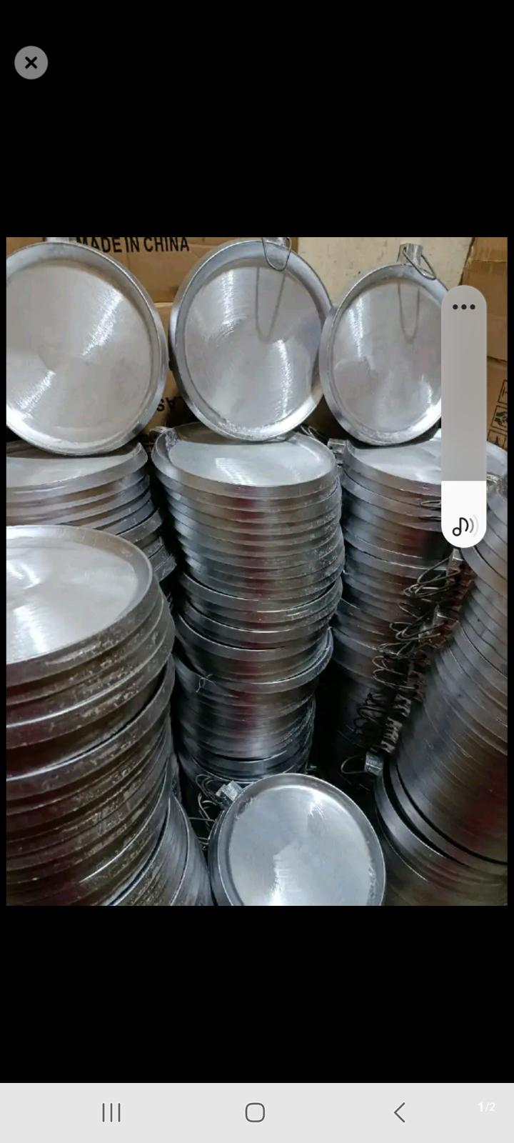 Pan Heavy Duty Chapati Pan With Handle; Pans Can Be Used With Less, or No, Oil, and Are Easier to Clean, as Residues Do Not Stick to the Surface.