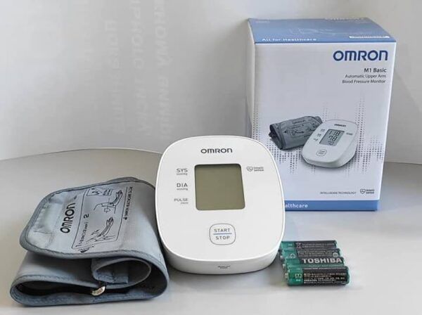 DIGITAL OMRON M1 BLOOD PRESSURE MACHINE, DIGITAL BLOOD PRESSURE MONITOR, AUTOMATIC BP MONITOR, OMRON DIGITAL ARM CUFF MONITOR, OR ELECTRONIC HYPERTENSION MONITOR,