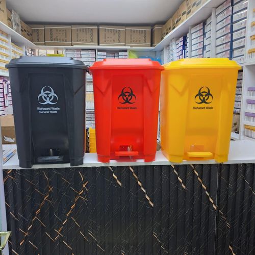 ACC 30 Litres Pedal Bin – Durable Waste Bin with Foot Pedal/ACC 30 Litres Pedal Bin – Durable Waste Bin with Foot Pedal
ACC 30 Litres Pedal Bin – Durable Waste Bin with Foot Pedal
ACC 30 Litres Peda
/