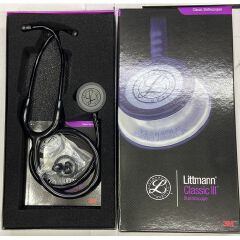 3M Littmann Classic III™ Stethoscope -Black Finish-One stethoscope,a manual and a pair of spare earbuds ///3M Littmann Classic III™ Stethoscope -Black Finish-One stethoscope,a manual and a pair of s
v