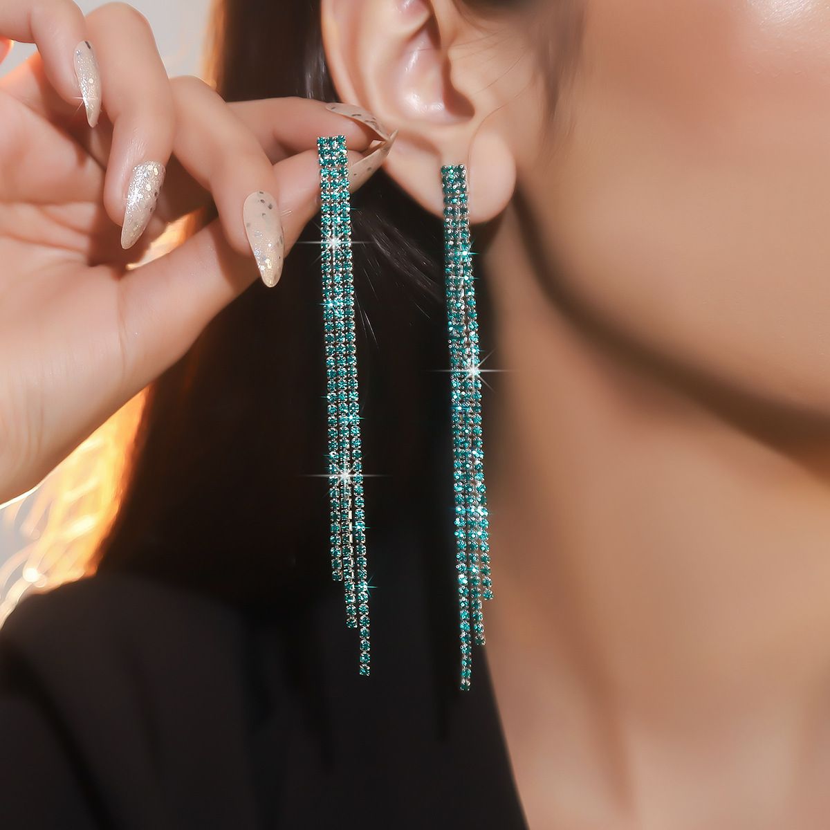 New temperament luxury hole green rhinestone earrings female hundred chain long three-row tassel diamond earrings
