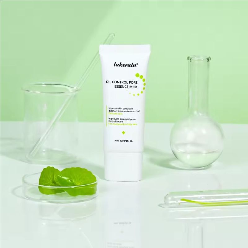 Milk Pore Minimizer Essence Face Primer Base Primer for Shine and Oil Control Hides Wrinkles and Fine Lines Long-lasting