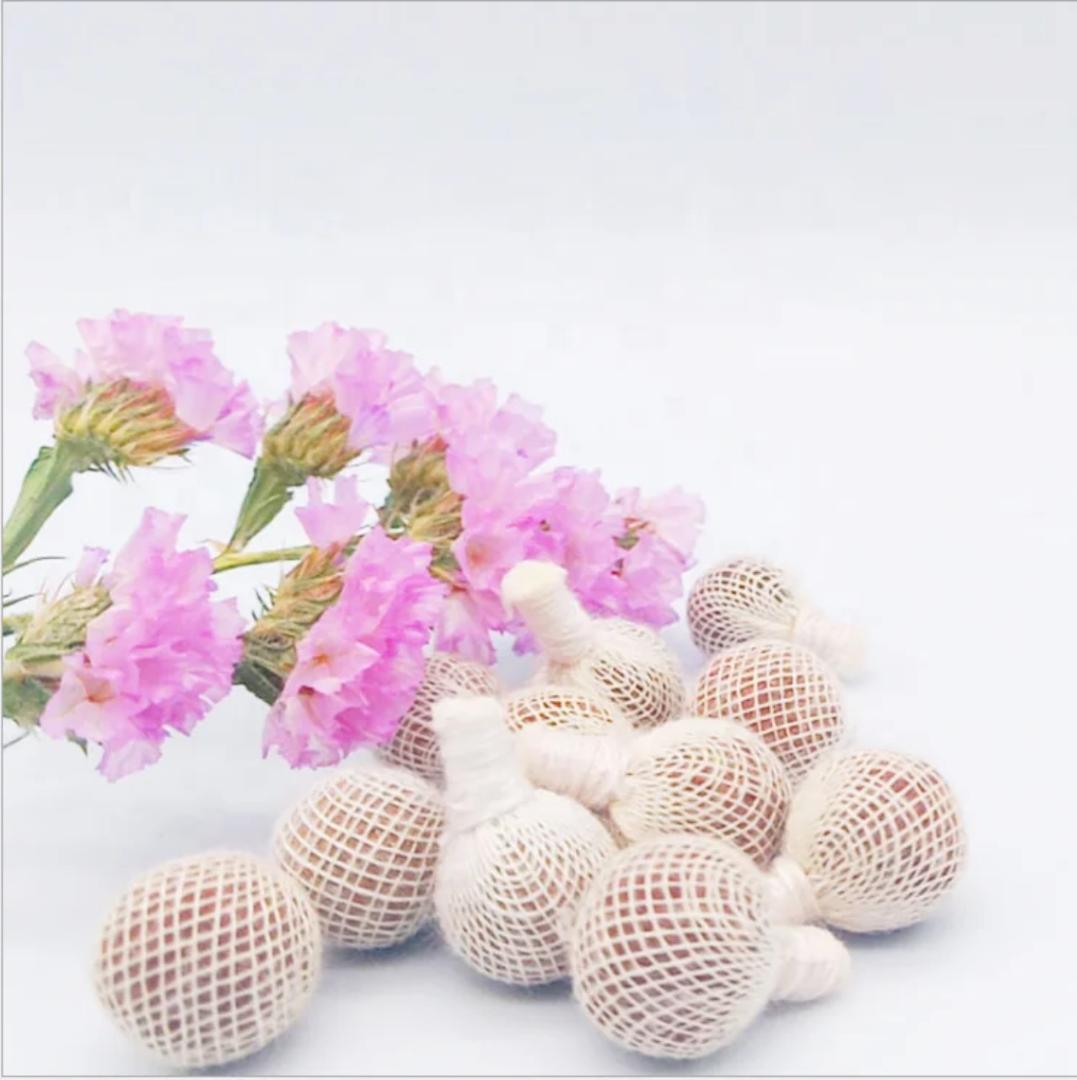 Vaginal Yoni detox pearls improve issues like Low libido, Infertilitv. Yeast infections, Vaginal dryness, looseness, odor irregular periods, PMS, period cramps, PCOS, UTI, Uterine fibroids