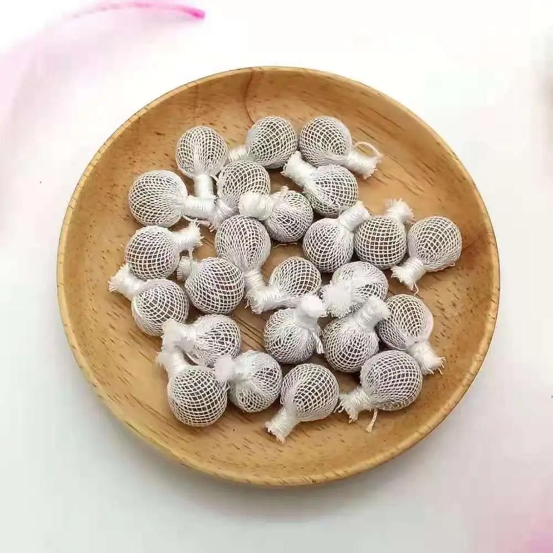 Vaginal Yoni detox pearls improve issues like Low libido, Infertilitv. Yeast infections, Vaginal dryness, looseness, odor irregular periods, PMS, period cramps, PCOS, UTI, Uterine fibroids