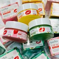 SADOER Avocado Lip Scrub, Removes Dead Skin, Moisturizes, Brightens Lip Color, Soft Pink Lips, Fruit Series