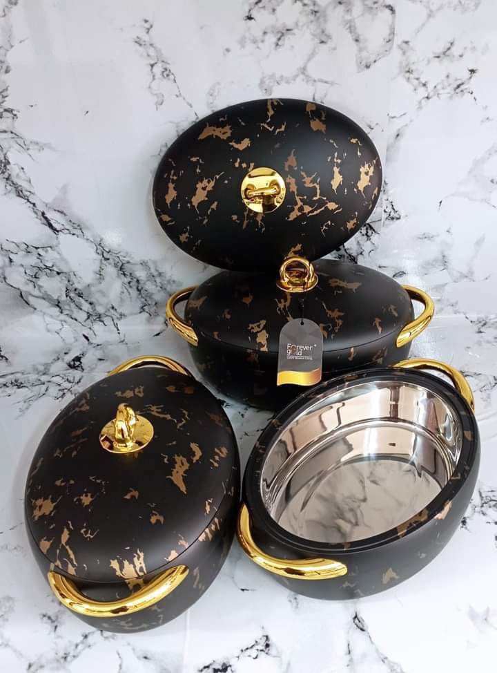 SET OF 3PCS HIGH QUALITY LUXURIOUS INSULATED KITCHEN HOTPOTS....HAS SMOOTH FINISHING  AND STYLISH AND HIGH QUALITY...FERFECT FOT THE SEASON