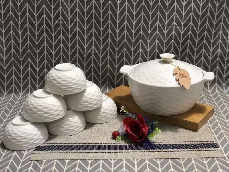 7pcs kitchen white serving dish/bowls with soup/vegetables bowls with capacity of 2.8 litres for the serving bow.