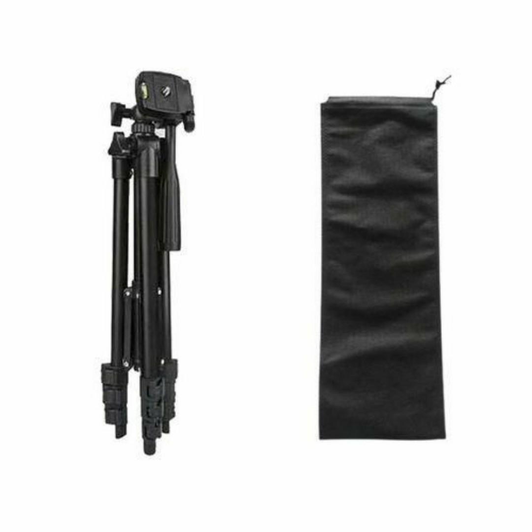 PROFESSIONAL STUDIO CAMERA PHONE TRIPOD STAND + PHONE HOLDER CLIP

FOR SELFIE YOUTUBE LIVE RECORDING & BLOG